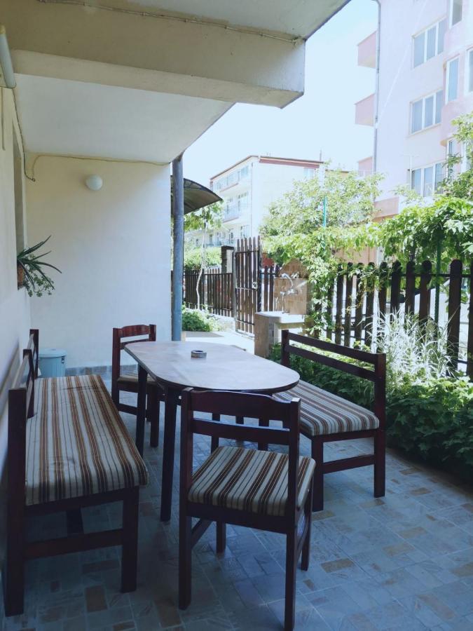 Primorski Briz Guest House Primorsko Esterno foto