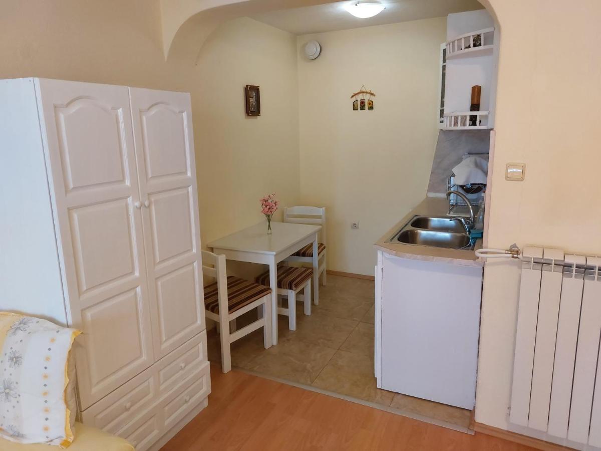 Primorski Briz Guest House Primorsko Esterno foto