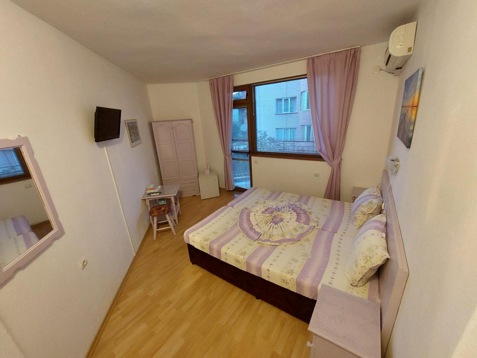 Primorski Briz Guest House Primorsko Esterno foto